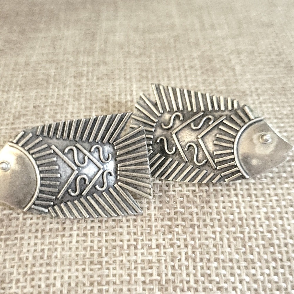 Vintage Mexico Sterling Silver Fish Stud Earrings Small 1 Inch Coastal